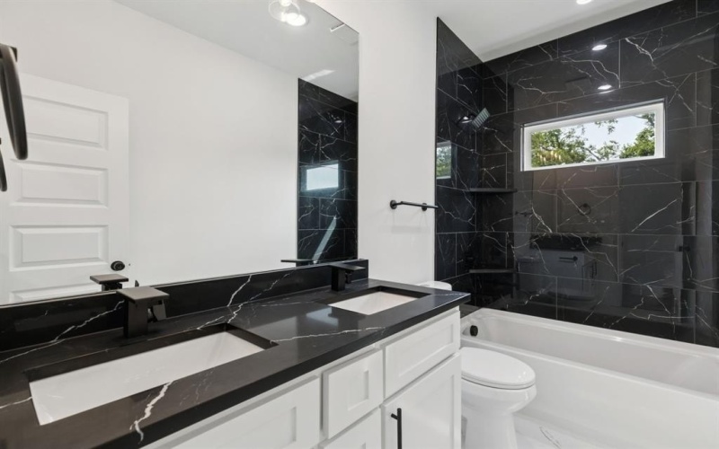 4715 S Denley Drive, Dallas, TX 75216, 5 Habitaciones Habitaciones , ,5 BañosBaños,Residential,En Venta,4715 S Denley Drive,0,21056090