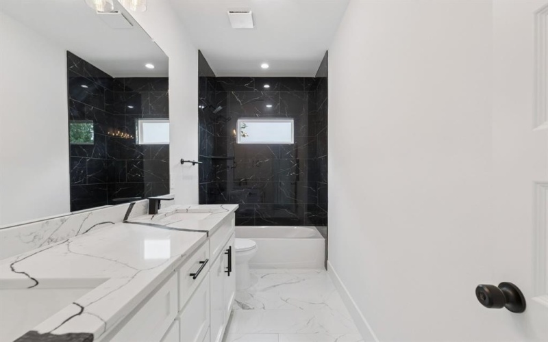 4715 S Denley Drive, Dallas, TX 75216, 5 Habitaciones Habitaciones , ,5 BañosBaños,Residential,En Venta,4715 S Denley Drive,0,21056090
