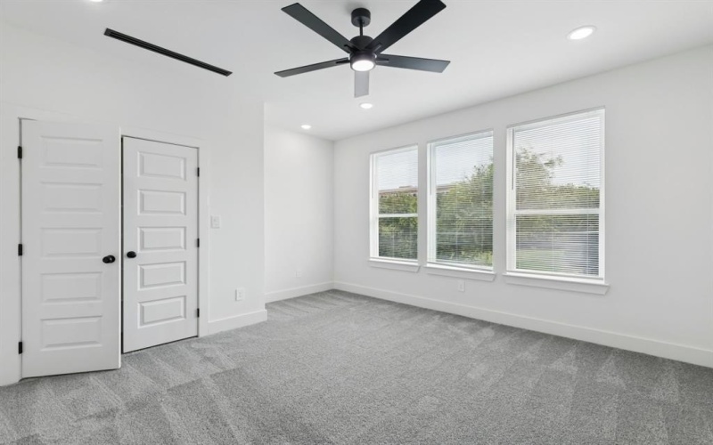 4715 S Denley Drive, Dallas, TX 75216, 5 Habitaciones Habitaciones , ,5 BañosBaños,Residential,En Venta,4715 S Denley Drive,0,21056090