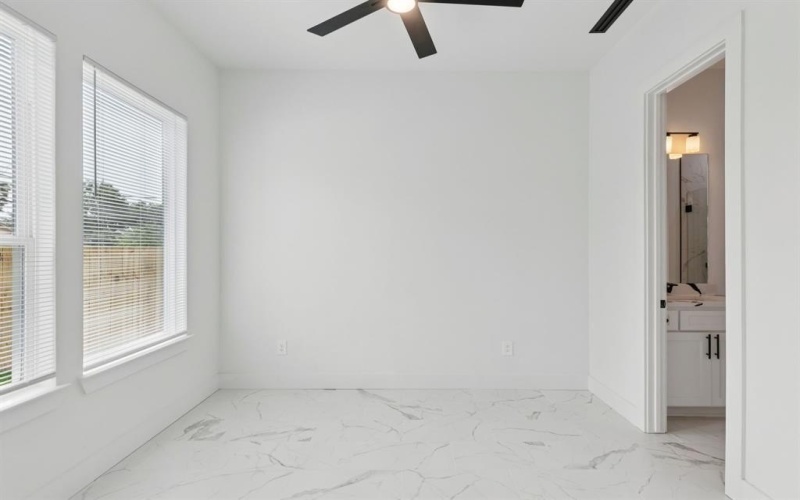 4715 S Denley Drive, Dallas, TX 75216, 5 Habitaciones Habitaciones , ,5 BañosBaños,Residential,En Venta,4715 S Denley Drive,0,21056090