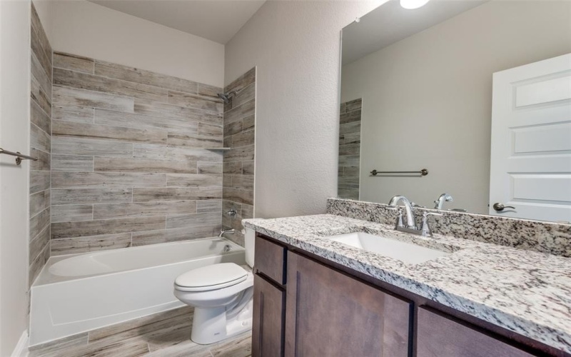 7511 West Line Road, Collinsville, TX 76233, 4 Habitaciones Habitaciones , ,3 BañosBaños,Residential,En Venta,7511 West Line Road,0,21056154