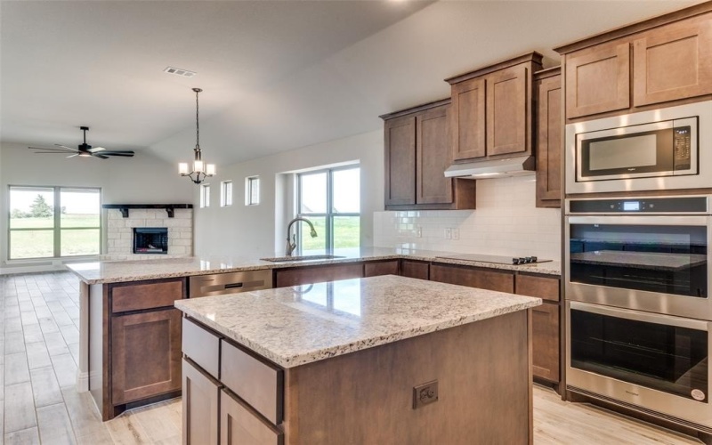 7511 West Line Road, Collinsville, TX 76233, 4 Habitaciones Habitaciones , ,3 BañosBaños,Residential,En Venta,7511 West Line Road,0,21056154