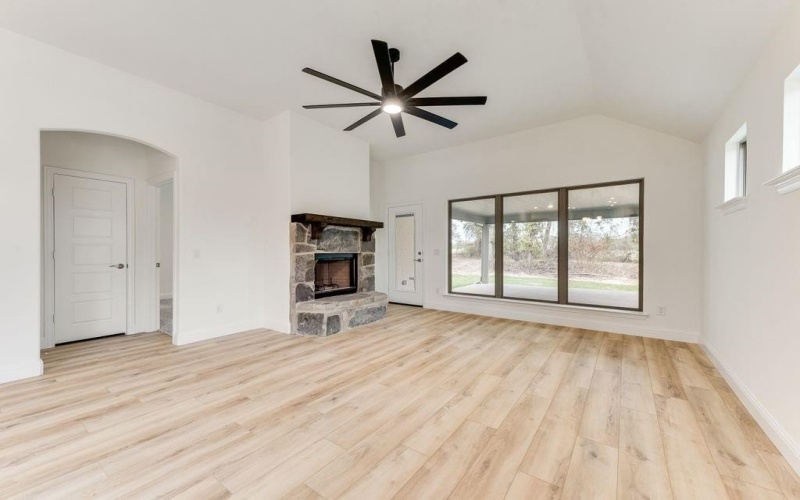 122 Loveta Lane, Boyd, TX 76023, 3 Bedrooms Bedrooms, ,3 BathroomsBathrooms,Residential,For Sale,122 Loveta Lane,0,21056191