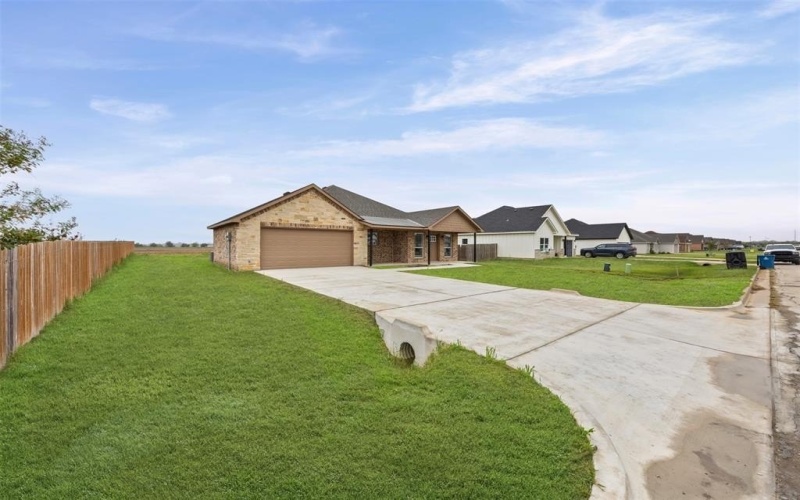 101 Joyce Street, Whitney, TX 76692, 4 Bedrooms Bedrooms, ,2 BathroomsBathrooms,Residential,For Sale,101 Joyce Street,0,21054259