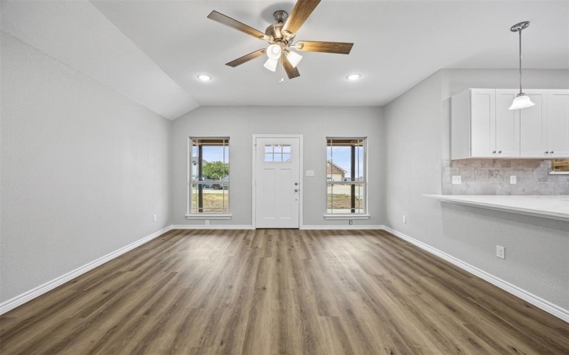 101 Joyce Street, Whitney, TX 76692, 4 Bedrooms Bedrooms, ,2 BathroomsBathrooms,Residential,For Sale,101 Joyce Street,0,21054259