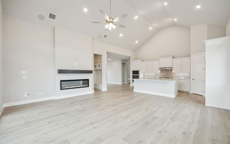 9251 Cardinal Flower Street, Frisco, TX 75035, 4 Habitaciones Habitaciones , ,3 BañosBaños,Residential,En Venta,9251 Cardinal Flower Street,0,21054932