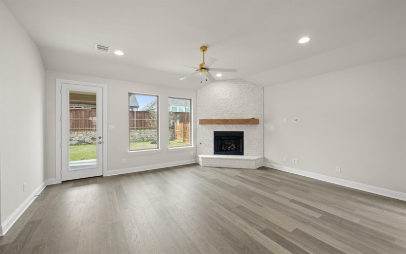 1837 Flowing Ridge Road, Midlothian, TX 76065, 4 Bedrooms Bedrooms, ,3 BathroomsBathrooms,Residential,For Sale,1837 Flowing Ridge Road,0,21056589