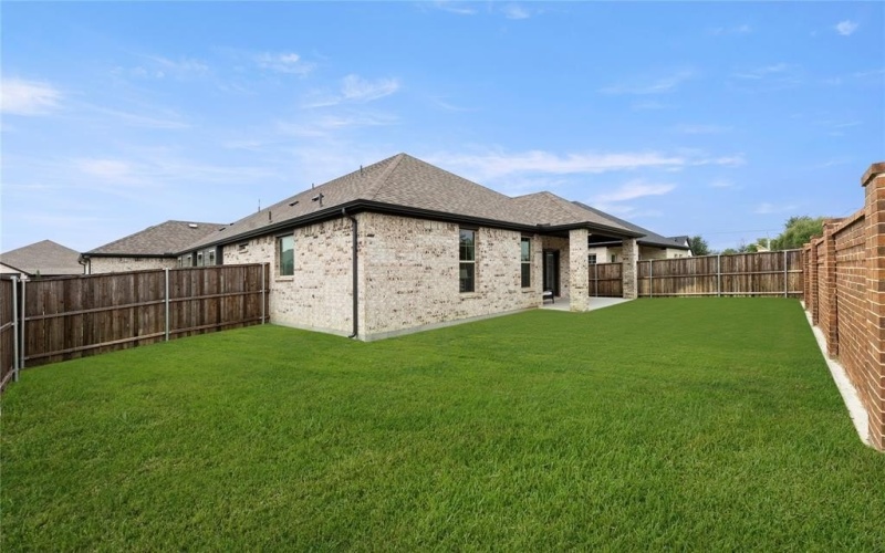 117 Community Drive, Lavon, TX 75166, 4 Bedrooms Bedrooms, ,3 BathroomsBathrooms,Residential,For Sale,117 Community Drive,0,21054994