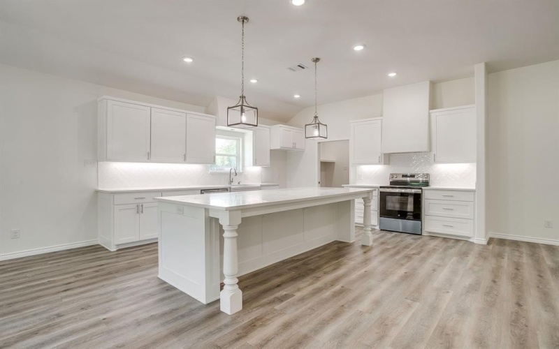 138 Abbott Avenue, Covington, TX 76636, 4 Habitaciones Habitaciones , ,2 BañosBaños,Residential,En Venta,138 Abbott Avenue,0,21055108
