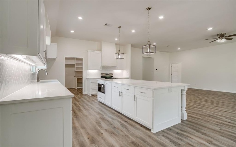 138 Abbott Avenue, Covington, TX 76636, 4 Habitaciones Habitaciones , ,2 BañosBaños,Residential,En Venta,138 Abbott Avenue,0,21055108