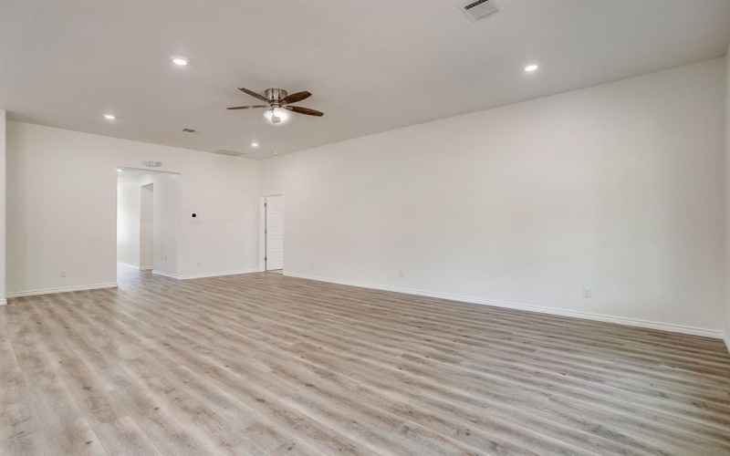 138 Abbott Avenue, Covington, TX 76636, 4 Habitaciones Habitaciones , ,2 BañosBaños,Residential,En Venta,138 Abbott Avenue,0,21055108