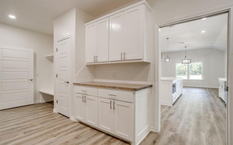 138 Abbott Avenue, Covington, TX 76636, 4 Habitaciones Habitaciones , ,2 BañosBaños,Residential,En Venta,138 Abbott Avenue,0,21055108