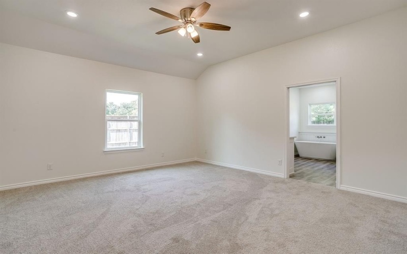 138 Abbott Avenue, Covington, TX 76636, 4 Habitaciones Habitaciones , ,2 BañosBaños,Residential,En Venta,138 Abbott Avenue,0,21055108