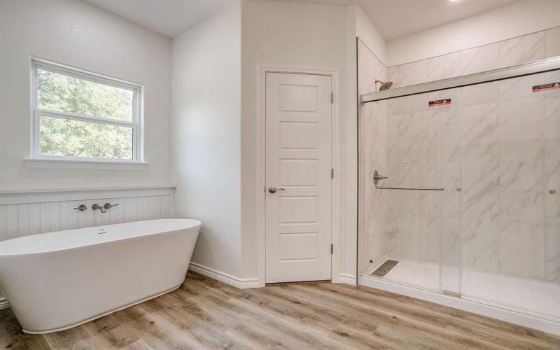 138 Abbott Avenue, Covington, TX 76636, 4 Habitaciones Habitaciones , ,2 BañosBaños,Residential,En Venta,138 Abbott Avenue,0,21055108