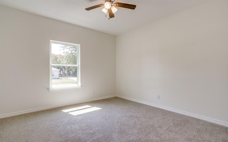 138 Abbott Avenue, Covington, TX 76636, 4 Habitaciones Habitaciones , ,2 BañosBaños,Residential,En Venta,138 Abbott Avenue,0,21055108