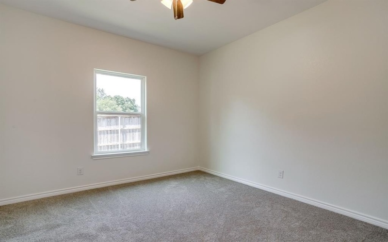 138 Abbott Avenue, Covington, TX 76636, 4 Habitaciones Habitaciones , ,2 BañosBaños,Residential,En Venta,138 Abbott Avenue,0,21055108