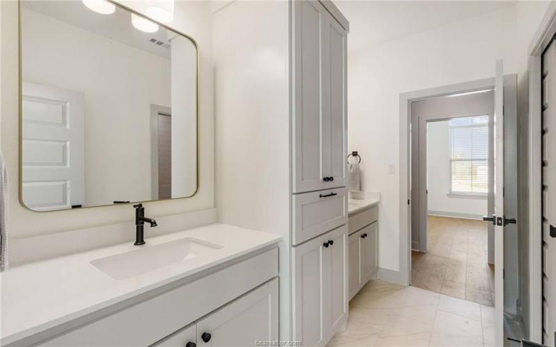 5656 Mill Water Court, Bryan, TX 77808, 4 Bedrooms Bedrooms, ,3 BathroomsBathrooms,Residential,For Sale,5656 Mill Water Court,0,25009737