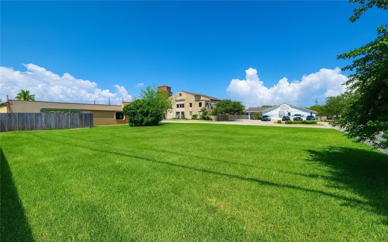 807 Ayers Street, Corpus Christi, TX 78404, ,Commercial Sale,For Sale,807 Ayers Street,0,464716