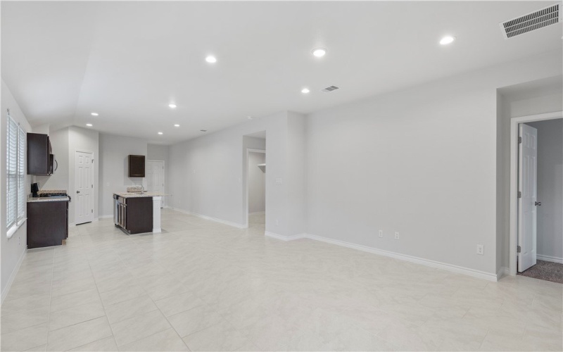 6210 Olivia Street, Corpus Christi, TX 78415, 4 Bedrooms Bedrooms, ,2 BathroomsBathrooms,Residential,For Sale,6210 Olivia Street,0,464758