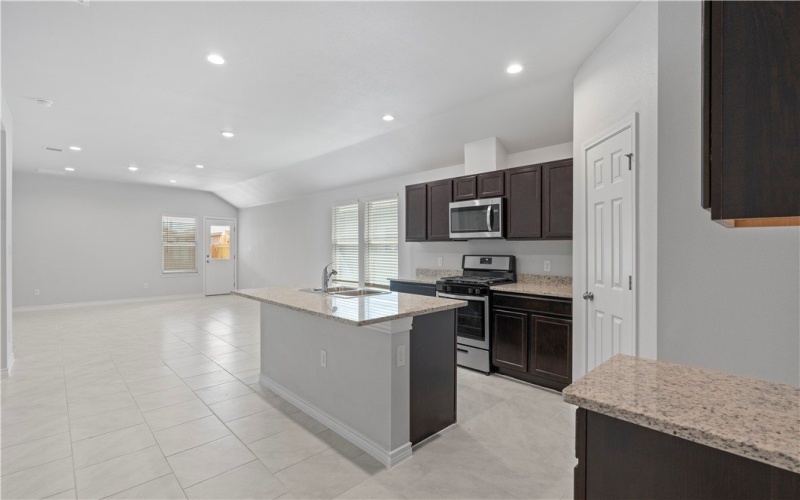 6210 Olivia Street, Corpus Christi, TX 78415, 4 Bedrooms Bedrooms, ,2 BathroomsBathrooms,Residential,For Sale,6210 Olivia Street,0,464758
