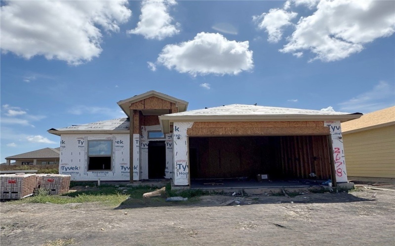 2678 Lady Andrea, Corpus Christi, TX 78415, 4 Bedrooms Bedrooms, ,2 BathroomsBathrooms,Residential,For Sale,2678 Lady Andrea,0,464763