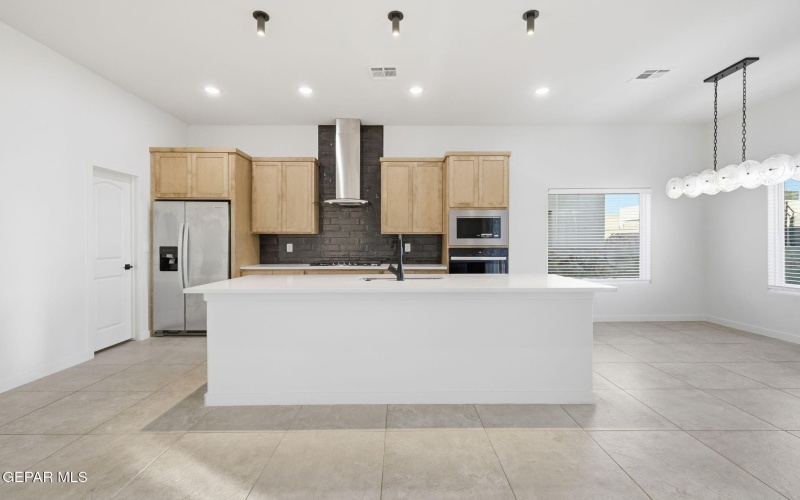 1826 Espy Gamboa Drive, El Paso, TX 79928, 5 Bedrooms Bedrooms, ,3 BathroomsBathrooms,Residential,For Sale,1826 Espy Gamboa Drive,0,930114