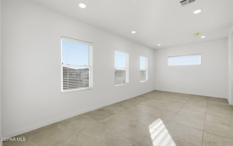 1826 Espy Gamboa Drive, El Paso, TX 79928, 5 Bedrooms Bedrooms, ,3 BathroomsBathrooms,Residential,For Sale,1826 Espy Gamboa Drive,0,930114