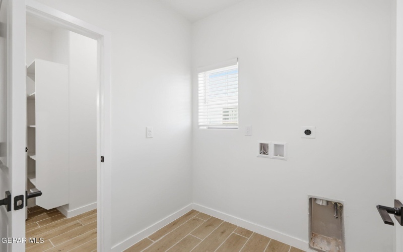 12431 Carter Cash Ct Street, El Paso, TX 79928, 5 Habitaciones Habitaciones , ,3 BañosBaños,Residential,En Venta,12431 Carter Cash Ct Street,0,930123