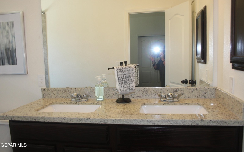 13821 PASEO CENTRAL Avenue, El Paso, TX 79928, 3 Bedrooms Bedrooms, ,2 BathroomsBathrooms,Residential,For Sale,13821 PASEO CENTRAL Avenue,0,930145