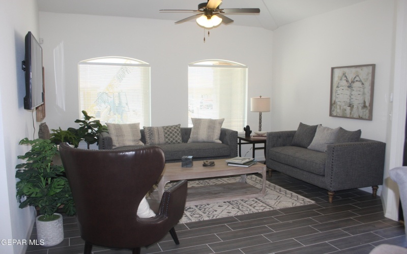 13821 PASEO CENTRAL Avenue, El Paso, TX 79928, 3 Bedrooms Bedrooms, ,2 BathroomsBathrooms,Residential,For Sale,13821 PASEO CENTRAL Avenue,0,930145