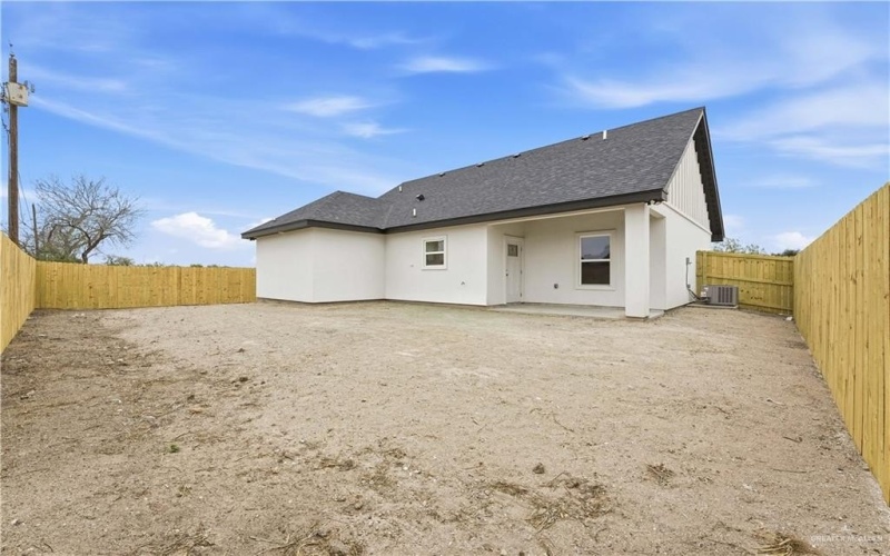 617 W Garfield Avenue, Alton, TX 78573, 3 Bedrooms Bedrooms, ,2 BathroomsBathrooms,Residential,For Sale,617 W Garfield Avenue,0,480628