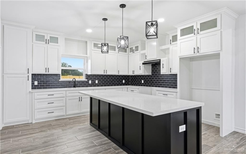 617 W Garfield Avenue, Alton, TX 78573, 3 Bedrooms Bedrooms, ,2 BathroomsBathrooms,Residential,For Sale,617 W Garfield Avenue,0,480628