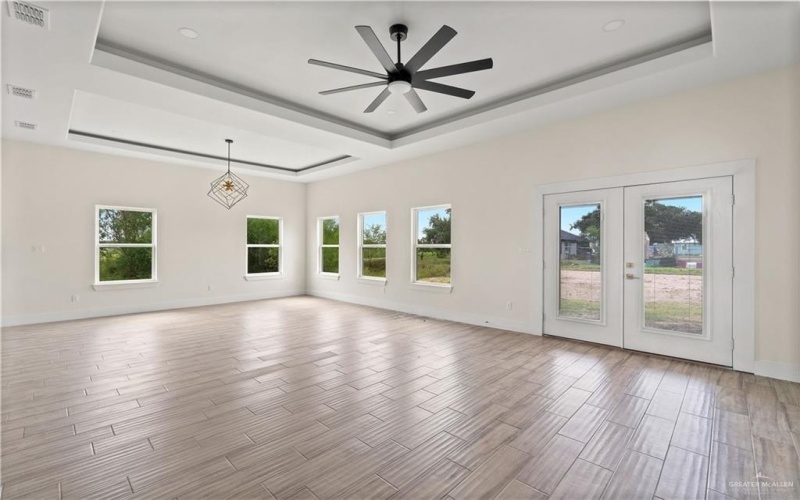 409 W La Pointe Avenue, Mission, TX 78573, 4 Habitaciones Habitaciones , ,3 BañosBaños,Residential,En Venta,409 W La Pointe Avenue,0,480646