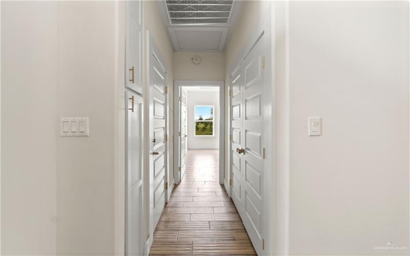 409 W La Pointe Avenue, Mission, TX 78573, 4 Habitaciones Habitaciones , ,3 BañosBaños,Residential,En Venta,409 W La Pointe Avenue,0,480646