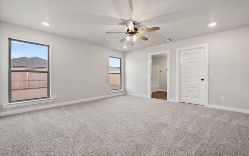 3005 139th Street, Lubbock, TX 79423, 3 Habitaciones Habitaciones , ,2 BañosBaños,Residential,En Venta,3005 139th Street,0,202560306