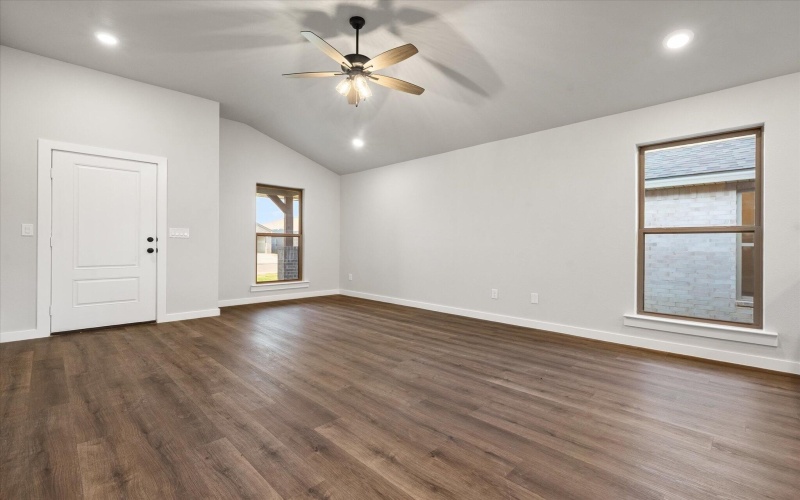 3005 139th Street, Lubbock, TX 79423, 3 Habitaciones Habitaciones , ,2 BañosBaños,Residential,En Venta,3005 139th Street,0,202560306