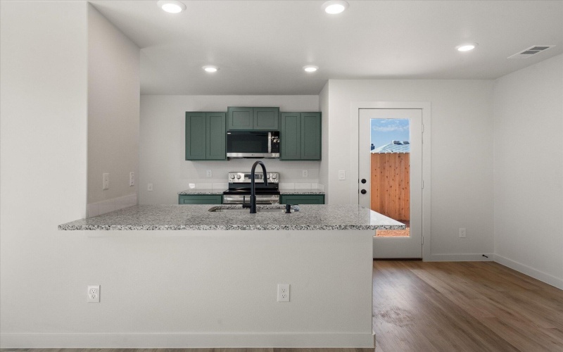 501 E 23rd Street, Wolfforth, TX 79382, 2 Habitaciones Habitaciones , ,2 BañosBaños,Residential,En Venta,501 E 23rd Street,0,202560314