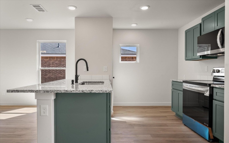 501 E 23rd Street, Wolfforth, TX 79382, 2 Habitaciones Habitaciones , ,2 BañosBaños,Residential,En Venta,501 E 23rd Street,0,202560314
