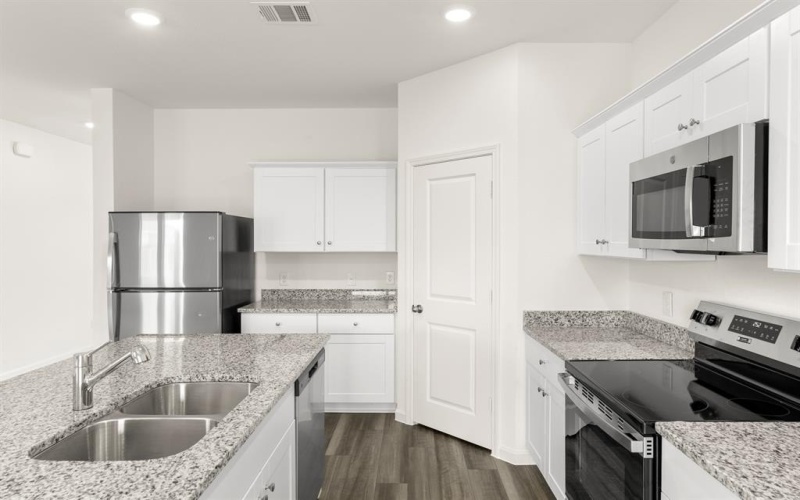 813 Lexington Lane, Josephine, TX 75173, 4 Bedrooms Bedrooms, ,2 BathroomsBathrooms,Residential,For Sale,813 Lexington Lane,0,21055127