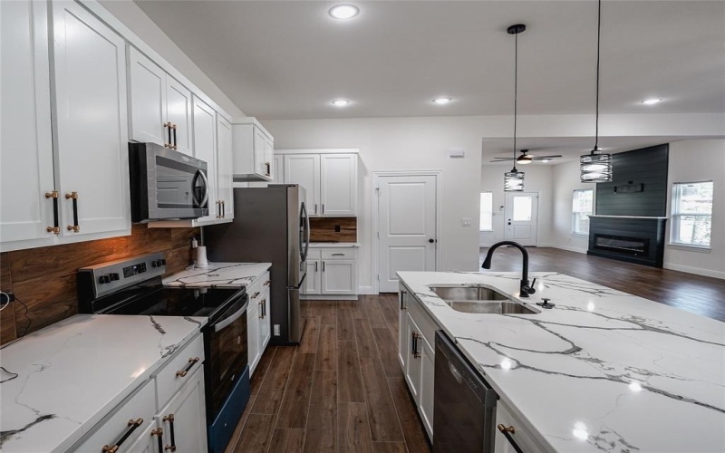 4206 Colonial Avenue, Dallas, TX 75215, 3 Bedrooms Bedrooms, ,2 BathroomsBathrooms,Residential,For Sale,4206 Colonial Avenue,0,21055390