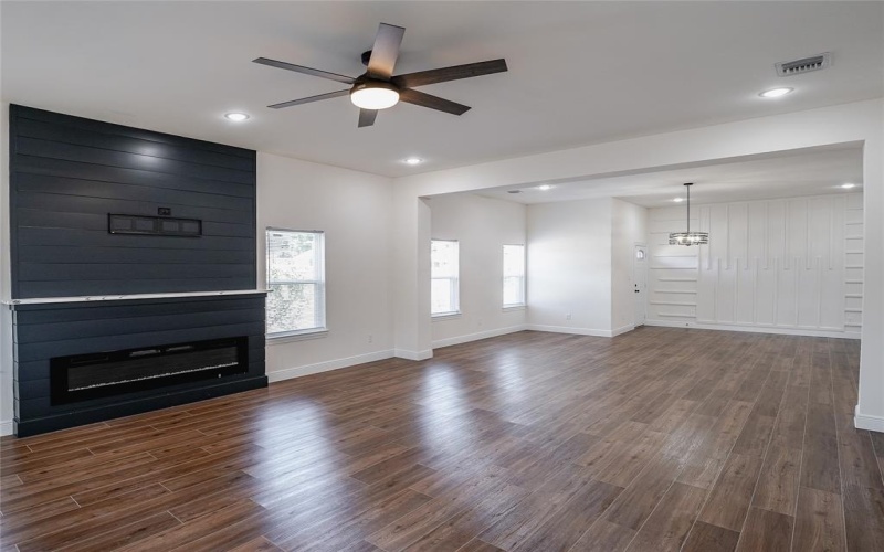 4206 Colonial Avenue, Dallas, TX 75215, 3 Bedrooms Bedrooms, ,2 BathroomsBathrooms,Residential,For Sale,4206 Colonial Avenue,0,21055390
