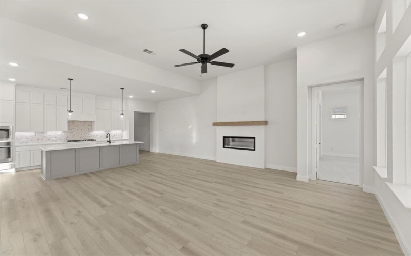 1034 Bingham Way, Forney, TX 75126, 4 Habitaciones Habitaciones , ,3 BañosBaños,Residential,En Venta,1034 Bingham Way,0,21055463