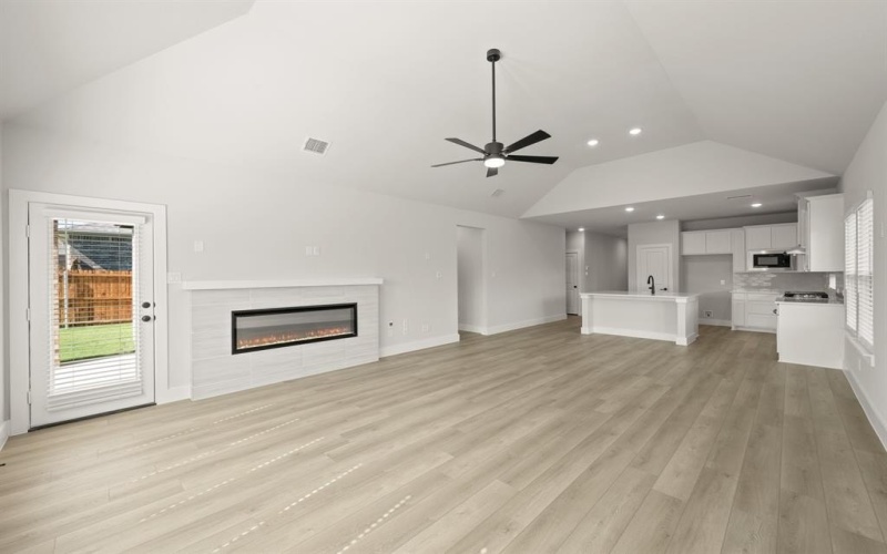 226 Maybank Street, Glenn Heights, TX 75154, 5 Bedrooms Bedrooms, ,3 BathroomsBathrooms,Residential,For Sale,226 Maybank Street,0,21055507