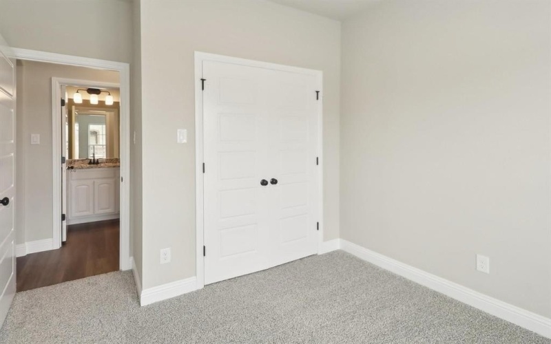 212 Navajo Trail, Alvarado, TX 76009, 4 Habitaciones Habitaciones , ,2 BañosBaños,Residential,En Venta,212 Navajo Trail,0,21055572