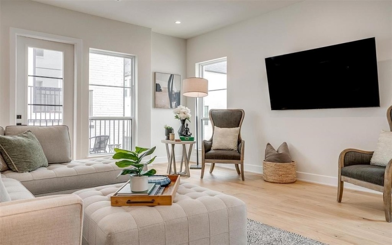 135 Thornton Lane, Arlington, TX 76013, 2 Bedrooms Bedrooms, ,2 BathroomsBathrooms,Residential,For Sale,135 Thornton Lane,0,21055616