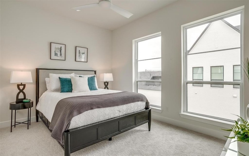 135 Thornton Lane, Arlington, TX 76013, 2 Bedrooms Bedrooms, ,2 BathroomsBathrooms,Residential,For Sale,135 Thornton Lane,0,21055616