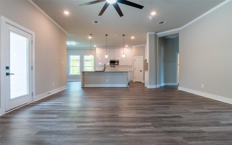 803 Rayenell, Dallas, TX 75217, 4 Bedrooms Bedrooms, ,2 BathroomsBathrooms,Residential,For Sale,803 Rayenell,0,21055677