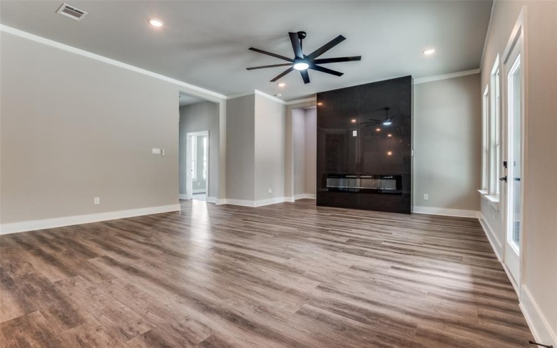 803 Rayenell, Dallas, TX 75217, 4 Bedrooms Bedrooms, ,2 BathroomsBathrooms,Residential,For Sale,803 Rayenell,0,21055677