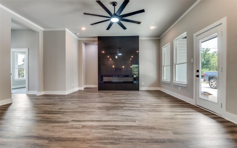 803 Rayenell, Dallas, TX 75217, 4 Bedrooms Bedrooms, ,2 BathroomsBathrooms,Residential,For Sale,803 Rayenell,0,21055677