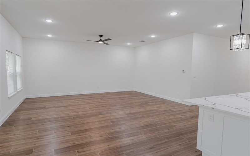 4507 Metropolitan Avenue, Dallas, TX 75210, 3 Bedrooms Bedrooms, ,2 BathroomsBathrooms,Residential,For Sale,4507 Metropolitan Avenue,0,21055261